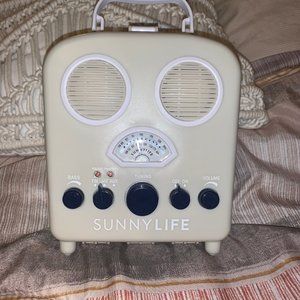 Beach Style Aux Speaker and Radio